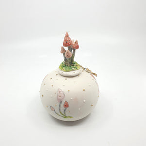 Mushroom orb/vase with ceramic gold key (Pink)