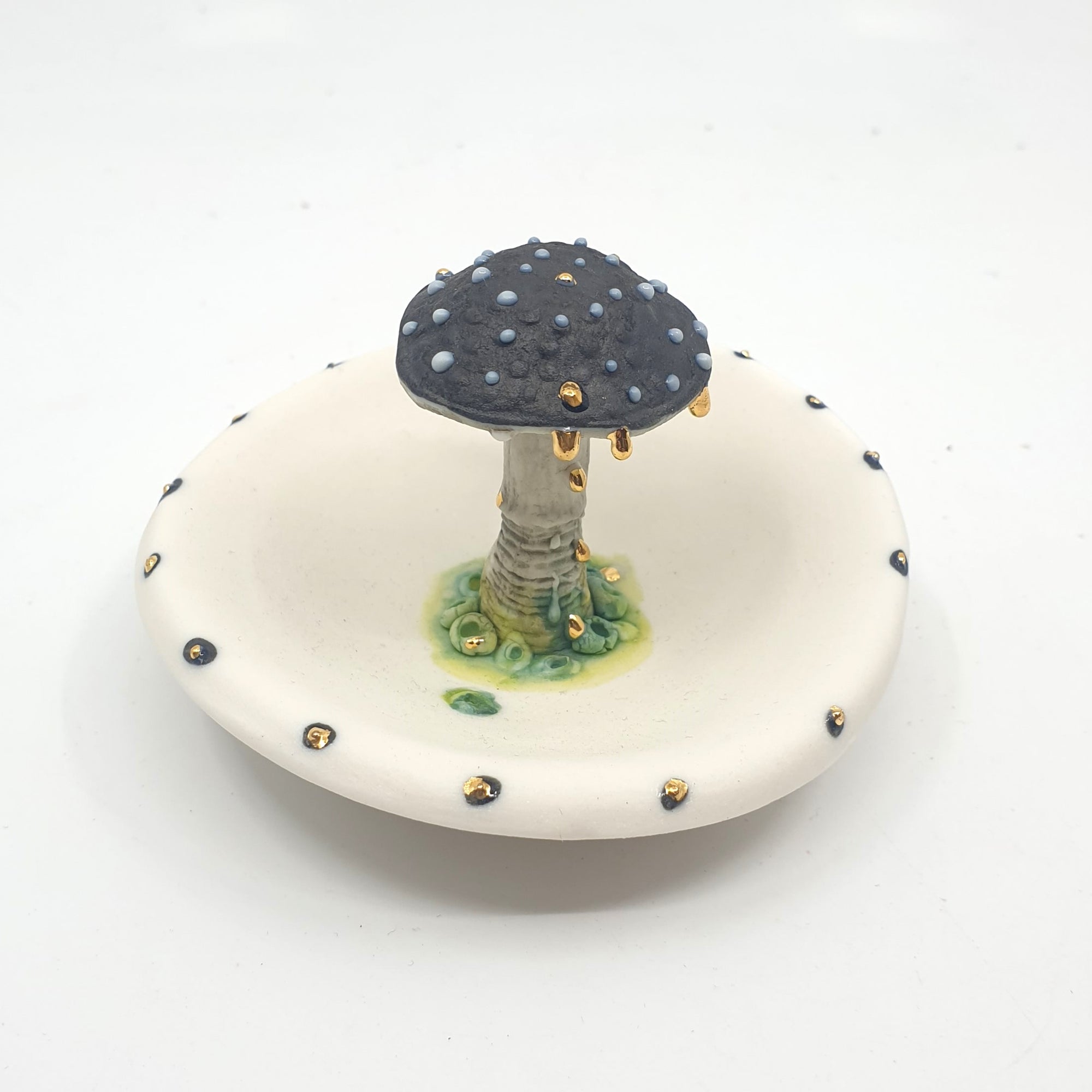 Mushroom trinket dish (black)