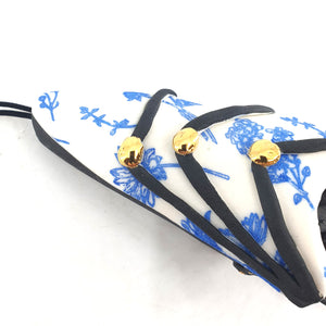 Mini bat (blue flowers)